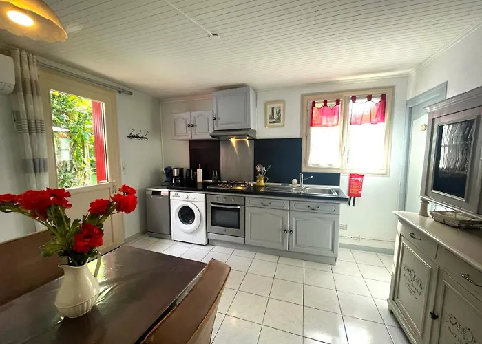 Coquelicots Dordogne Apartment Saint-Julien-de-Lampon